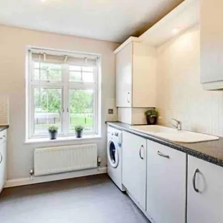 Apartamento The Wickets - 2 Bedroom Overlooking Cricket Club Marton-in-Cleveland