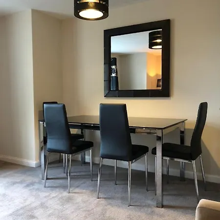 Apartament The Wickets - 2 Bedroom Overlooking Cricket Club Marton-in-Cleveland